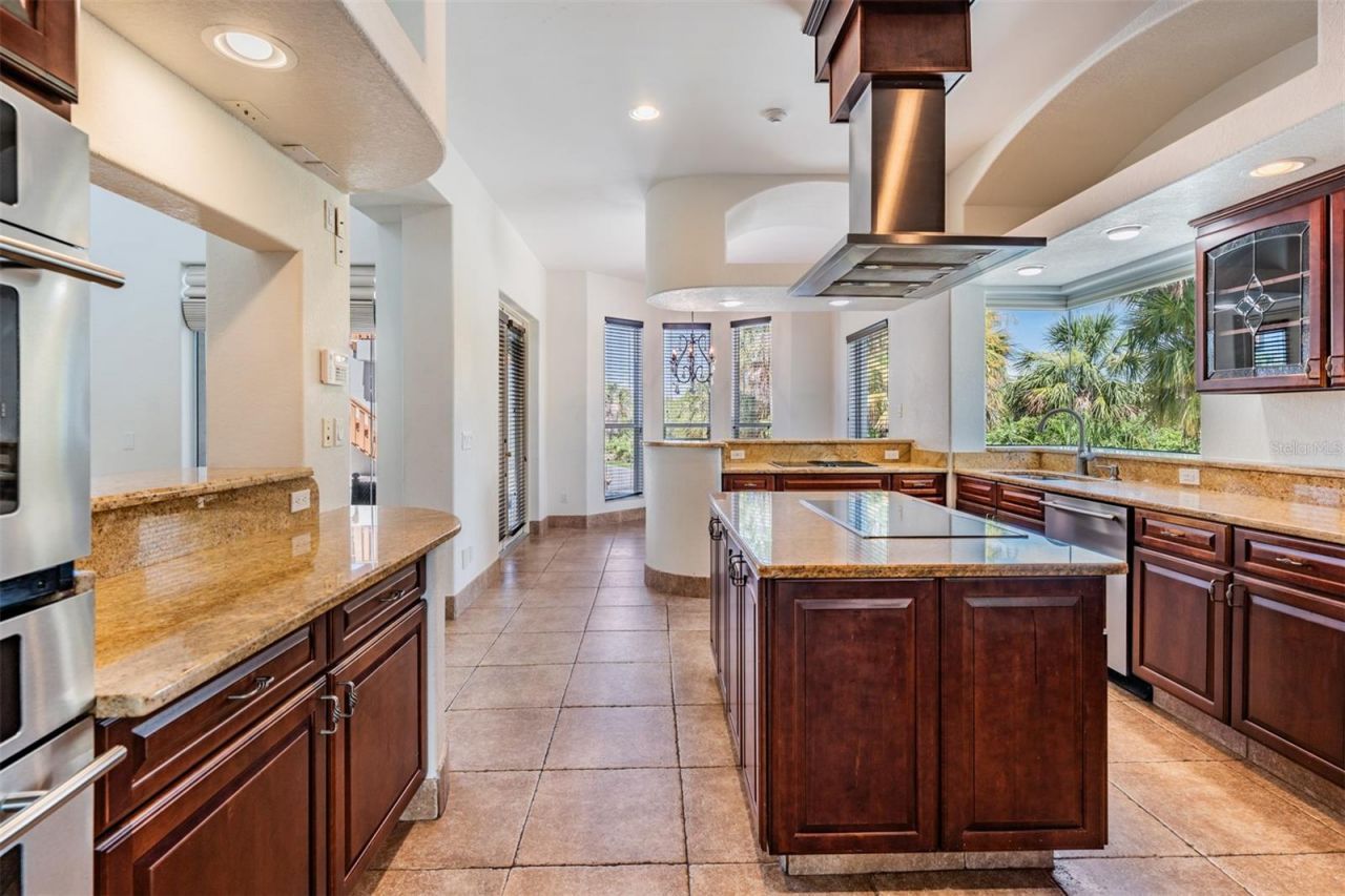 4710 Troydale Road, Tampa, FL 33615 Photo