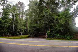 105 Dunwoody Place photo 4