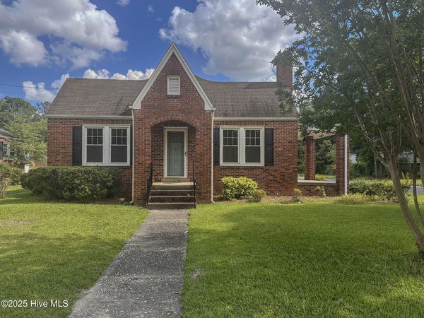 202 E 17th Street, Lumberton, NC 28358