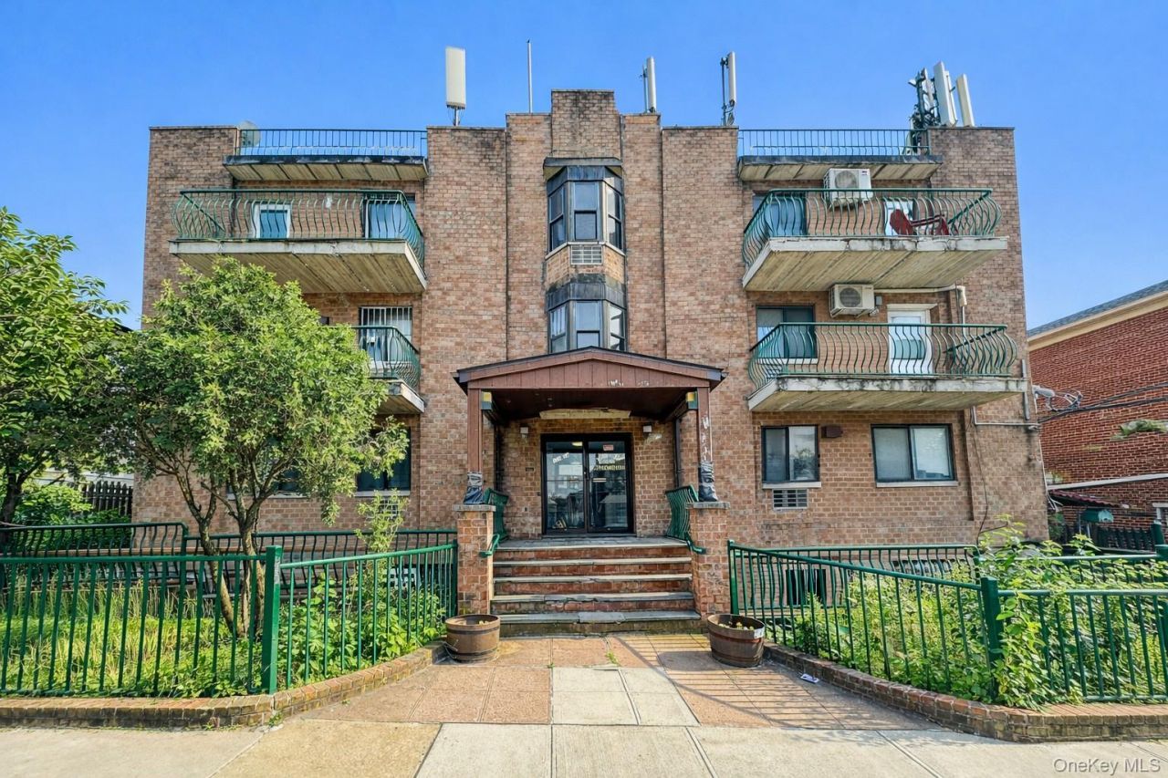 130-14 60 Avenue, Unit 2E, Flushing, NY 11355 Main Photo