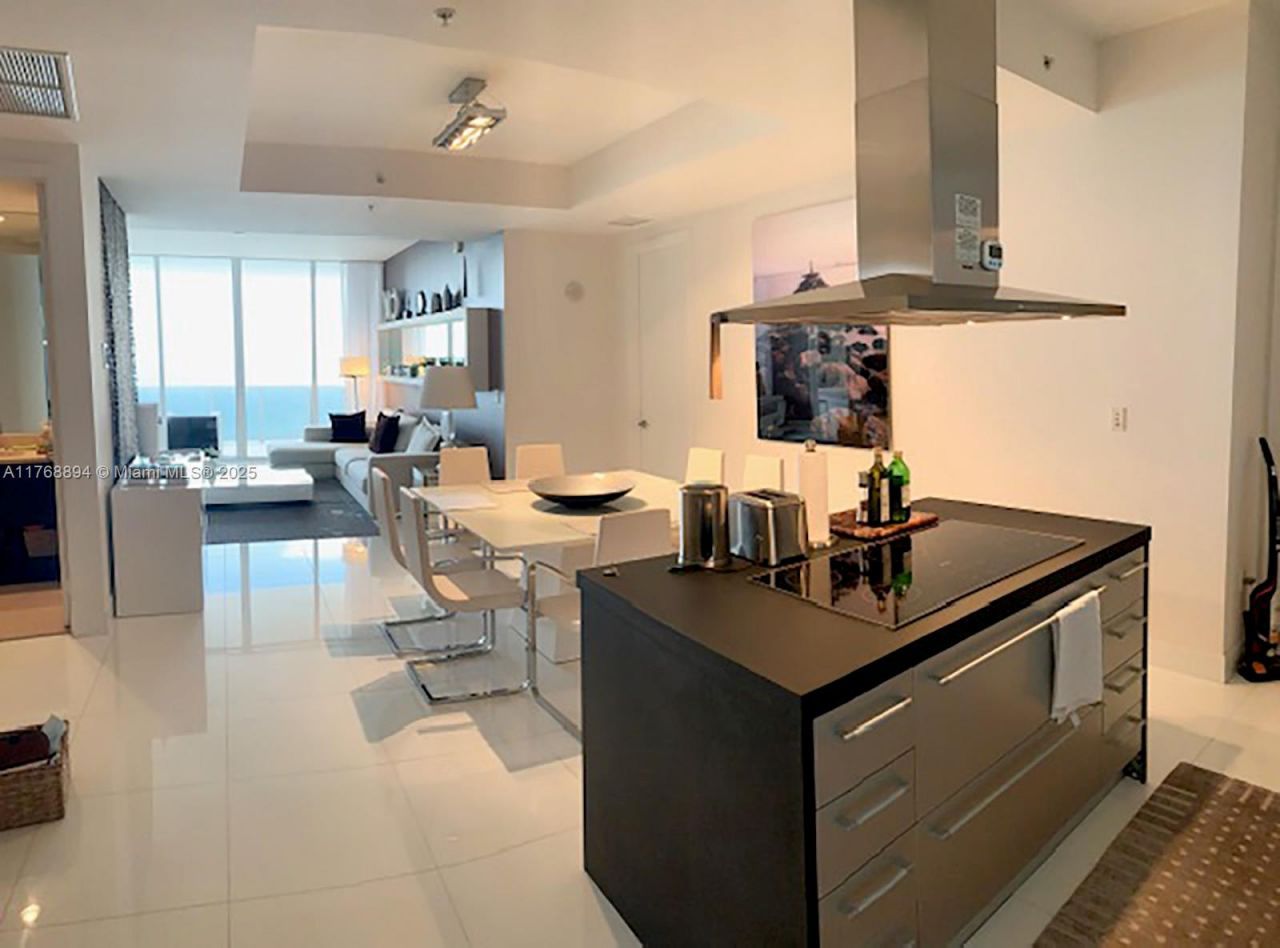 18201 Collins Ave, Unit 3906, Sunny Isles Beach, FL 33160 Photo