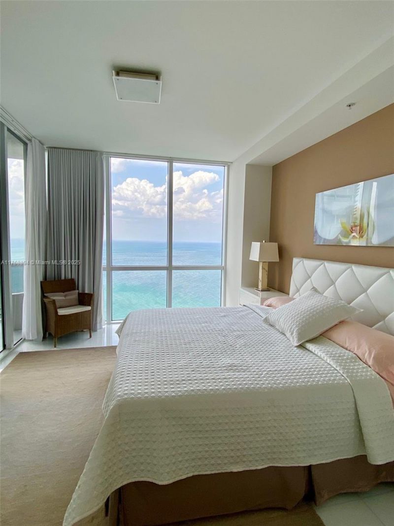 18201 Collins Ave, Unit 3906, Sunny Isles Beach, FL 33160 Photo