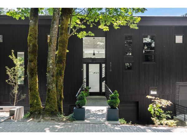 5210 SW HEWETT BLVD, Portland, OR 97221