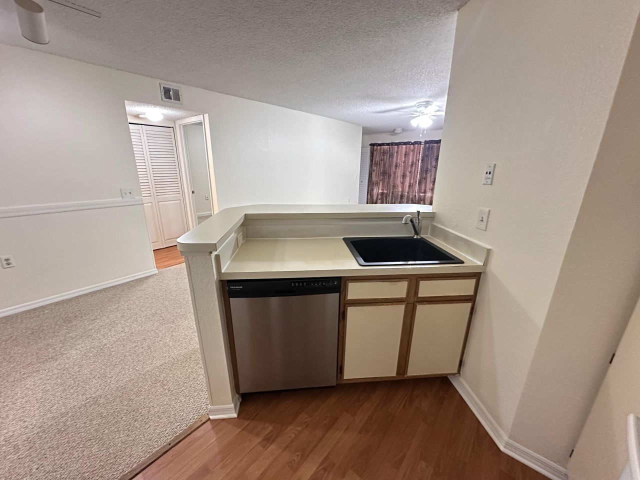 1401 Village Boulevard, Unit 1914, West Palm Beach, FL 33409 Photo