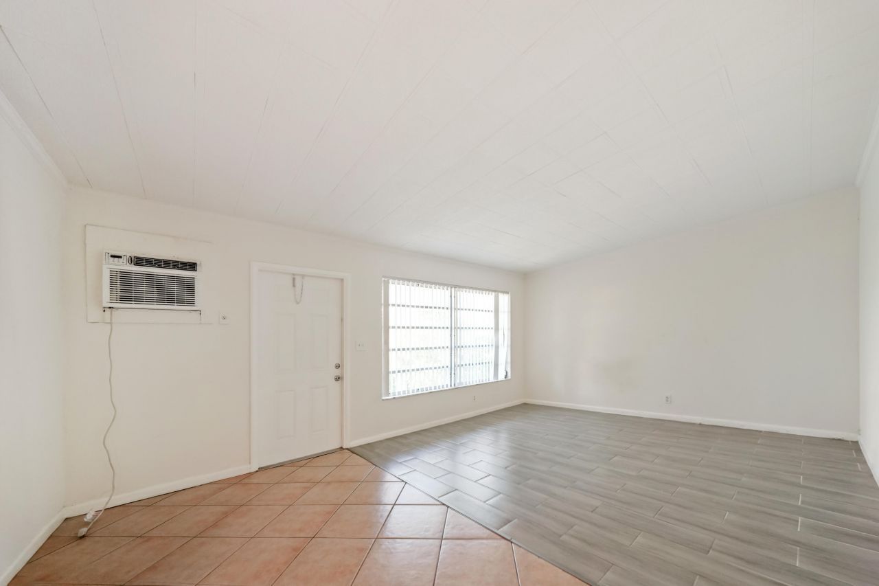 710 N K Street, Unit 203, Lake Worth, FL 33460 Photo