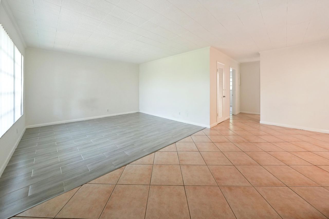 710 N K Street, Unit 203, Lake Worth, FL 33460 Photo