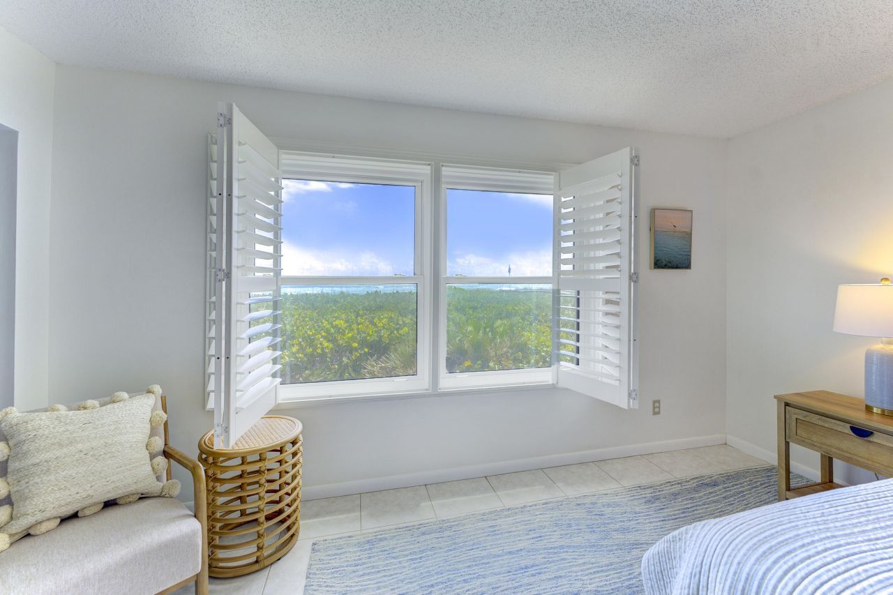 2571 NE Ocean Boulevard, Unit 104, Stuart, FL 34996 Photo
