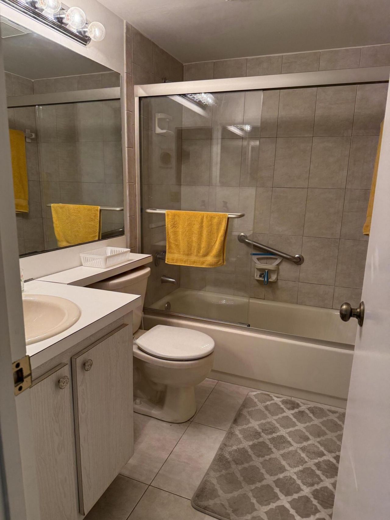 133 Lake Pine Circle, Unit B-1, Greenacres, FL 33463 Photo