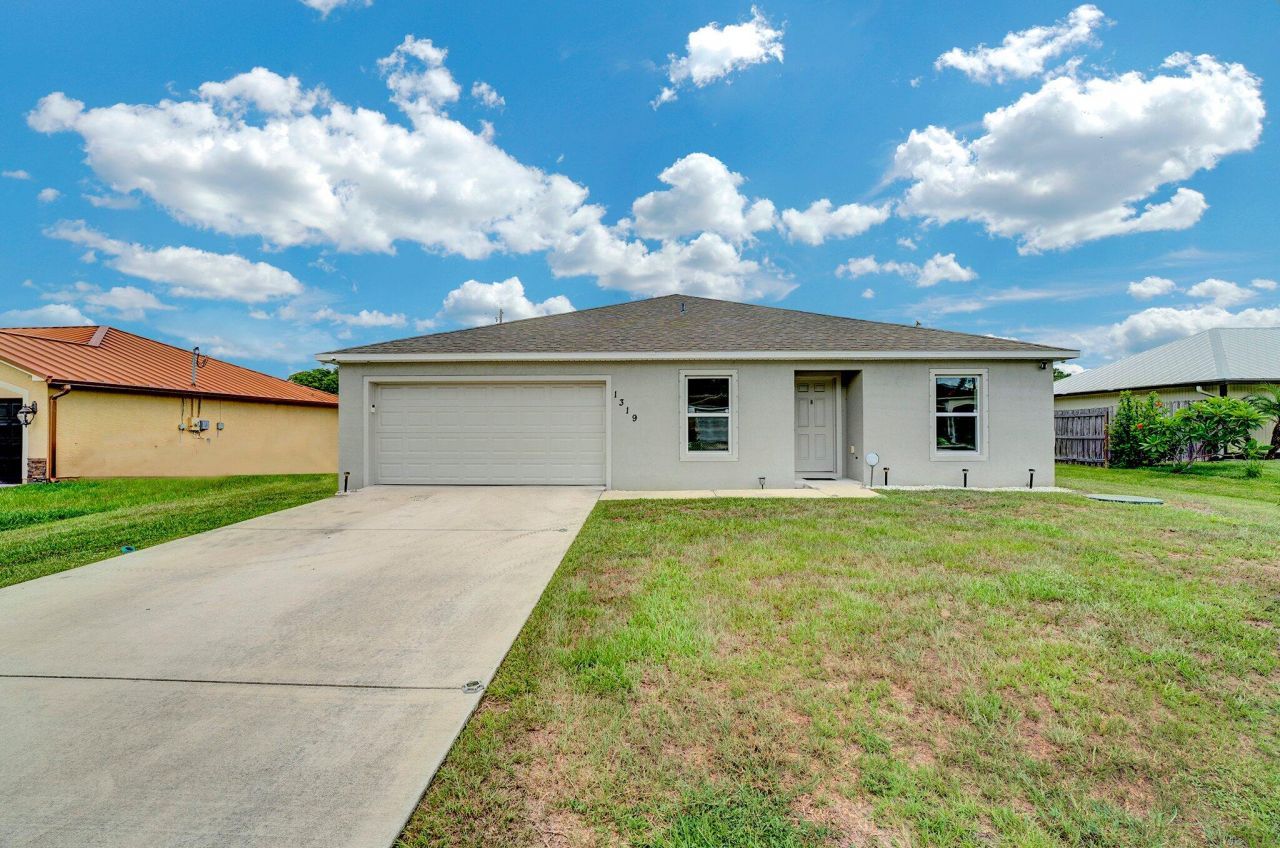 1319 SW Hunnicut Avenue, Port Saint Lucie, FL 34953 Photo