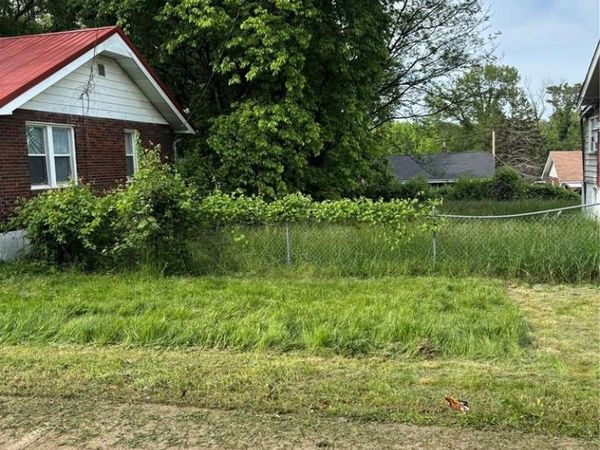 7337 Doncaster Drive, Pagedale, MO 63133