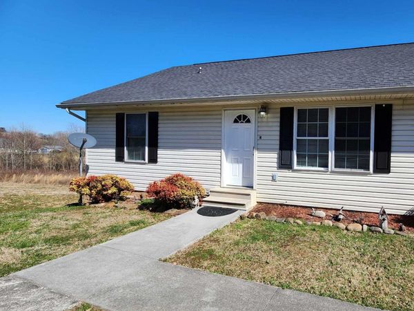 2904 Boyds Creek Hwy , Sevierville, TN 37876