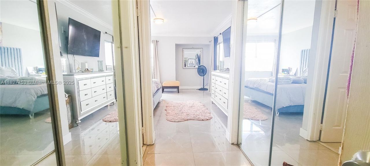 3301 Spanish Moss Ter, Unit 609, Lauderhill, FL 33319 Photo