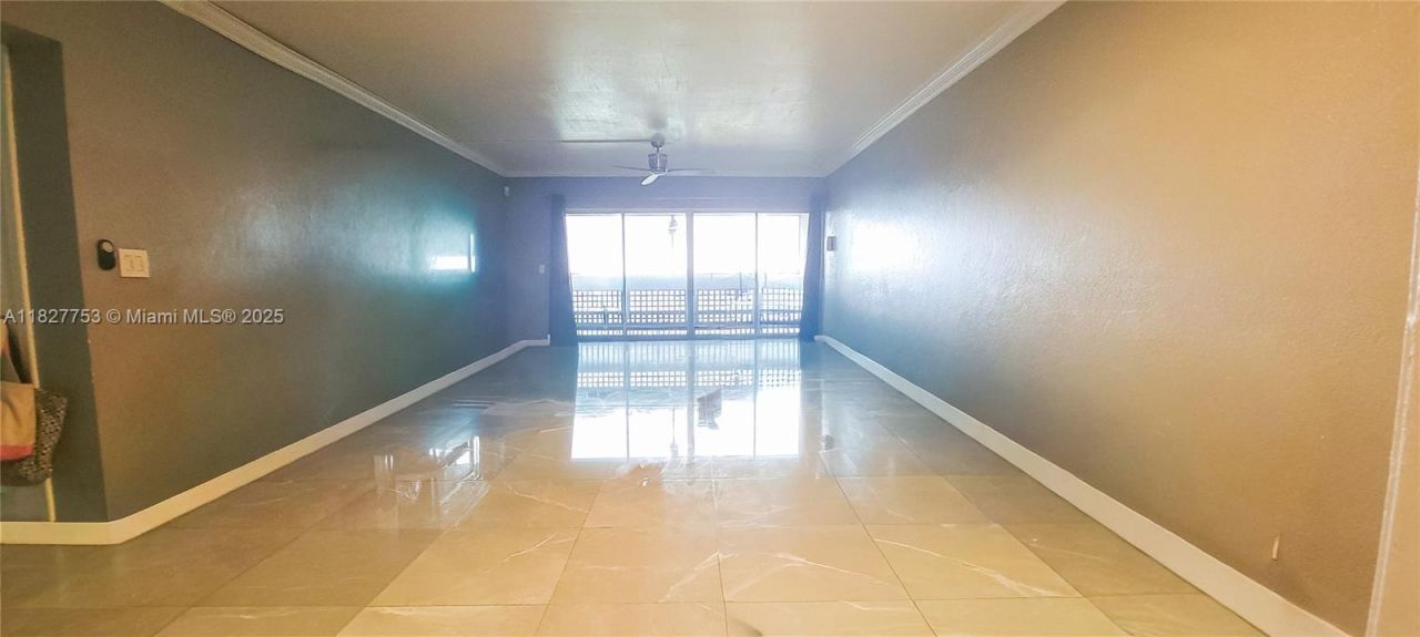 3301 Spanish Moss Ter, Unit 609, Lauderhill, FL 33319 Photo