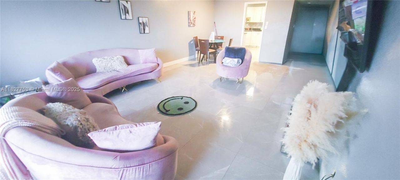 3301 Spanish Moss Ter, Unit 609, Lauderhill, FL 33319 Photo