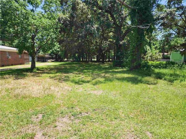 911 Cadillac Avenue, Dauphin Island, AL 36528