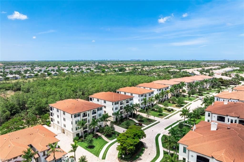 16360 Viansa Way, Unit 8-201, Naples, FL 34110 Photo