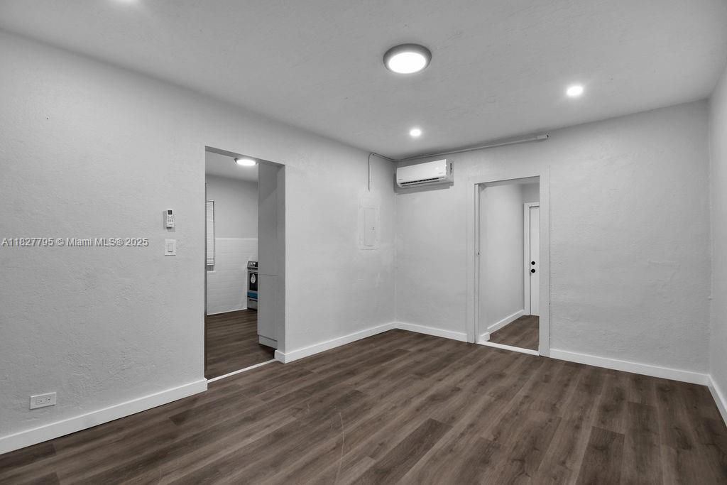 547 NW 49th St, Miami, FL 33127 Photo