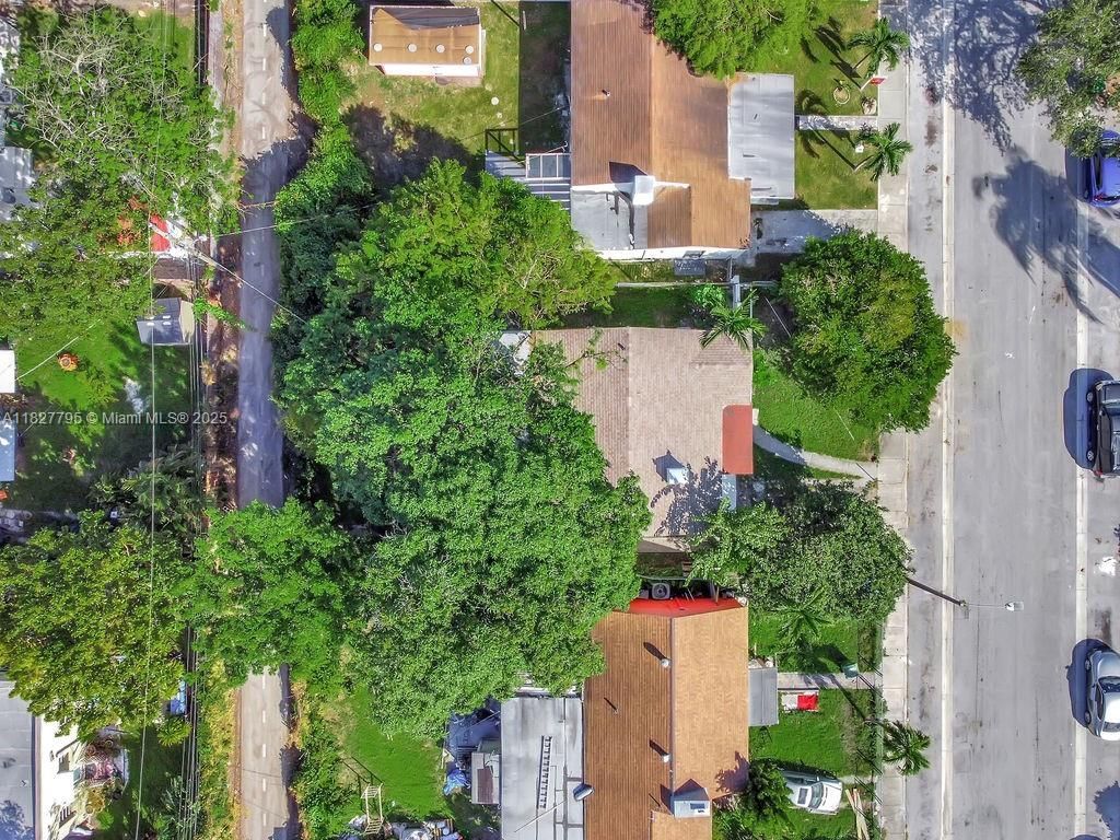 547 NW 49th St, Miami, FL 33127 Photo