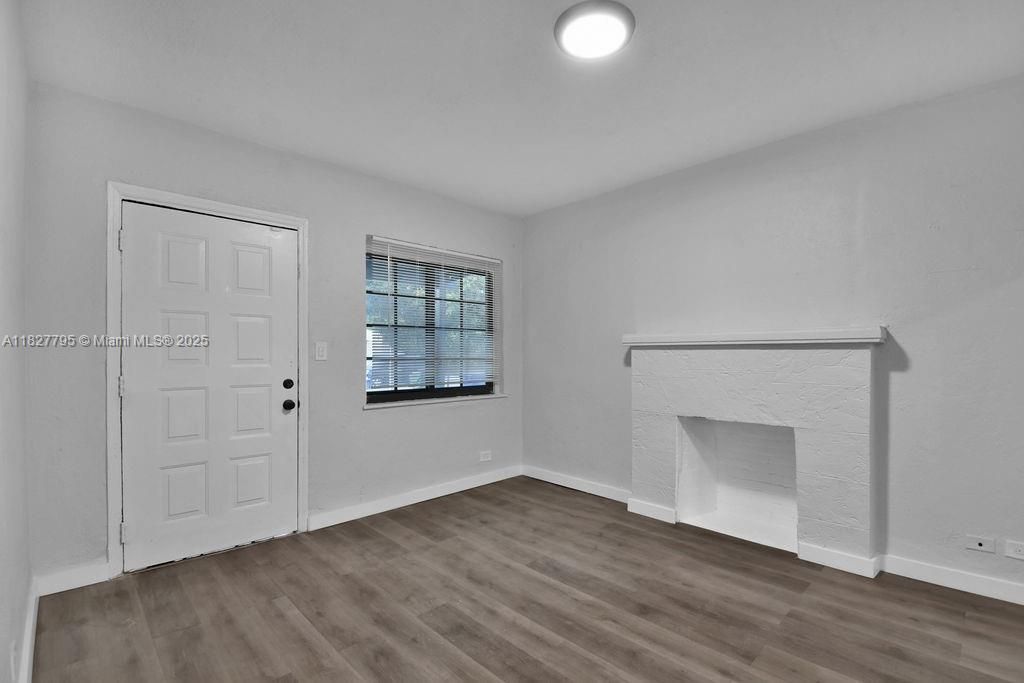 547 NW 49th St, Miami, FL 33127 Photo