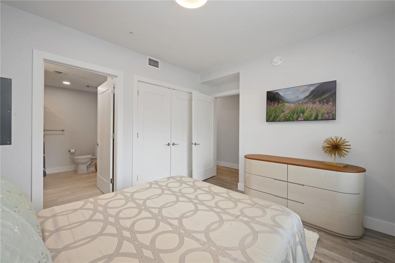 1709 N Tamiami Trail, Unit 420 A, Sarasota, FL 34234 Photo