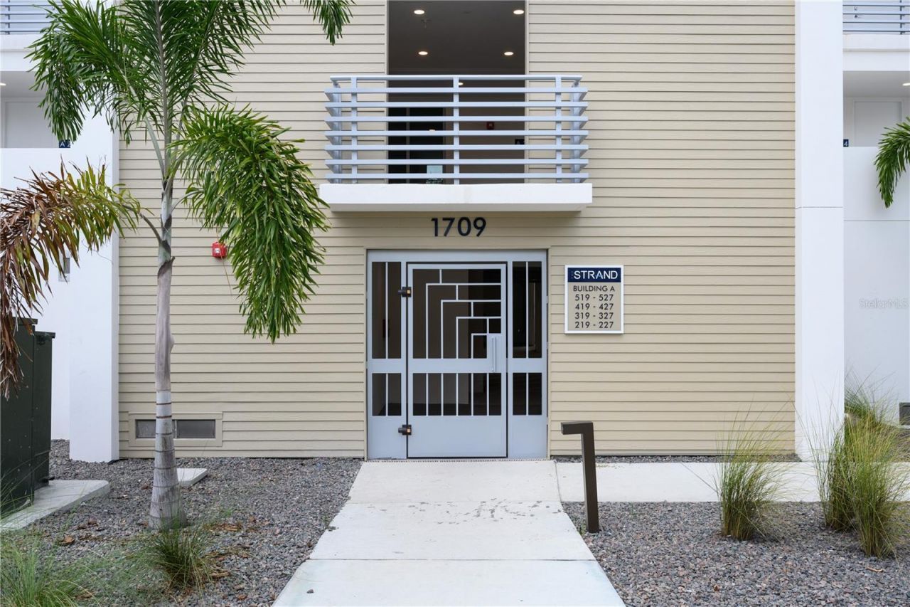 1709 N Tamiami Trail, Unit 420 A, Sarasota, FL 34234 Photo