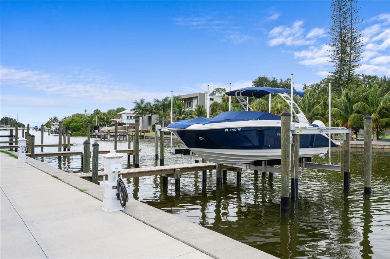 1709 N Tamiami Trail, Unit 420 A, Sarasota, FL 34234 Photo