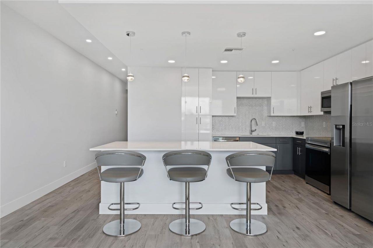 1709 N Tamiami Trail, Unit 420 A, Sarasota, FL 34234 Photo