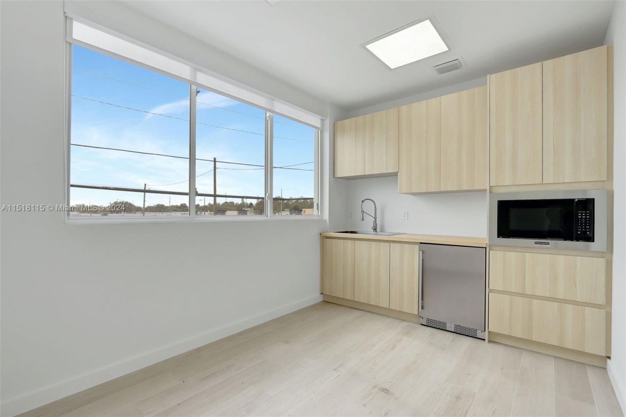 235 NE 67th St, Miami, FL 33138 Photo