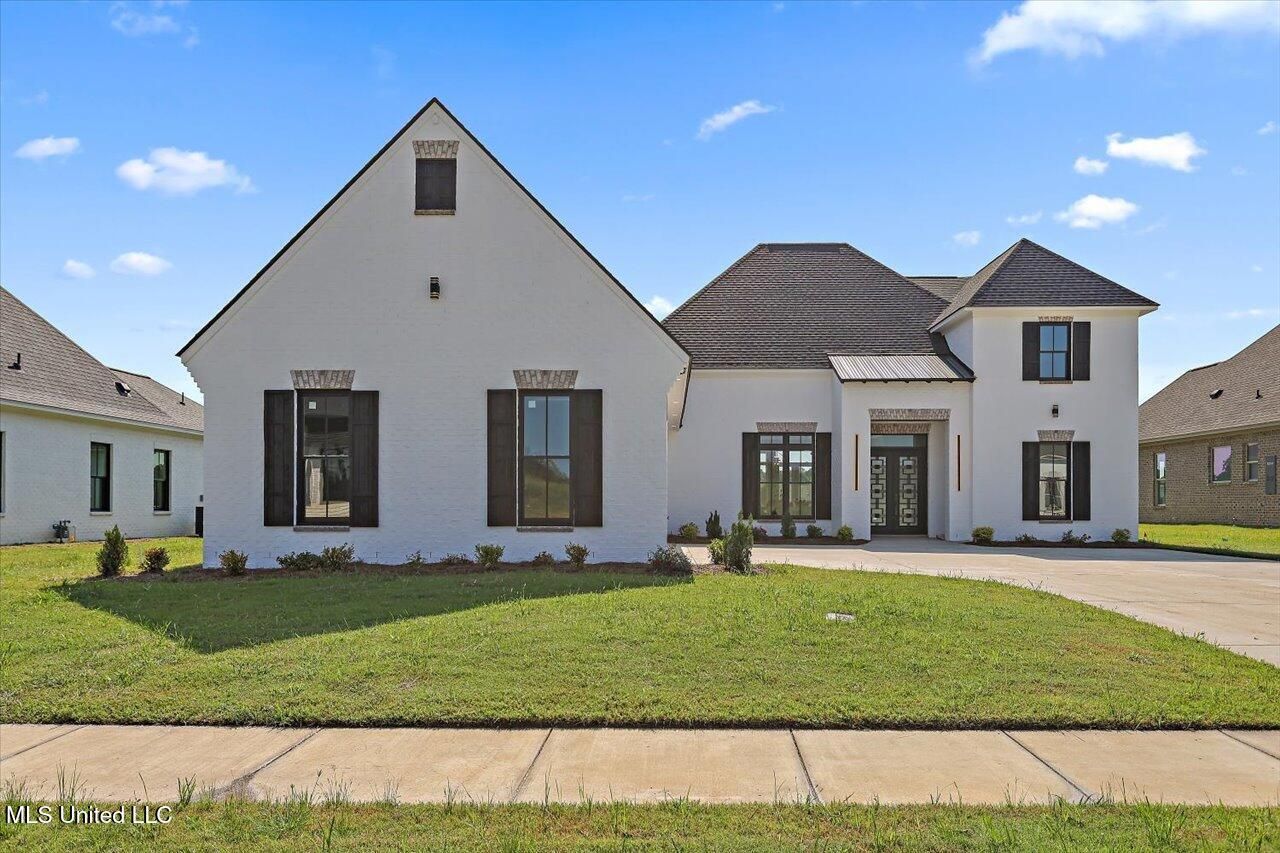 136 Genoa Drive, Madison, MS 39110 Main Photo