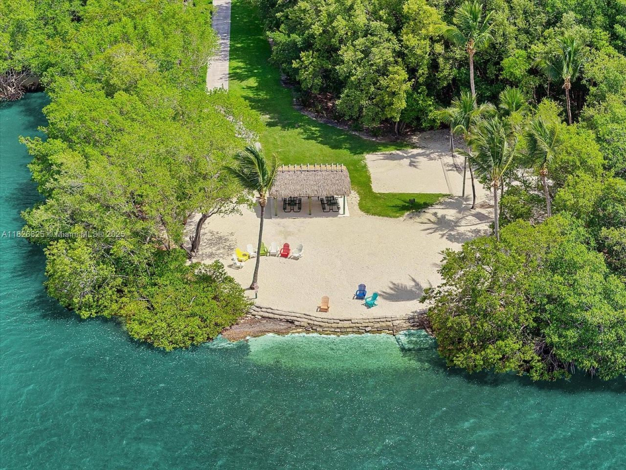 5843 Paradise Point Dr, Palmetto Bay, FL 33157 Photo