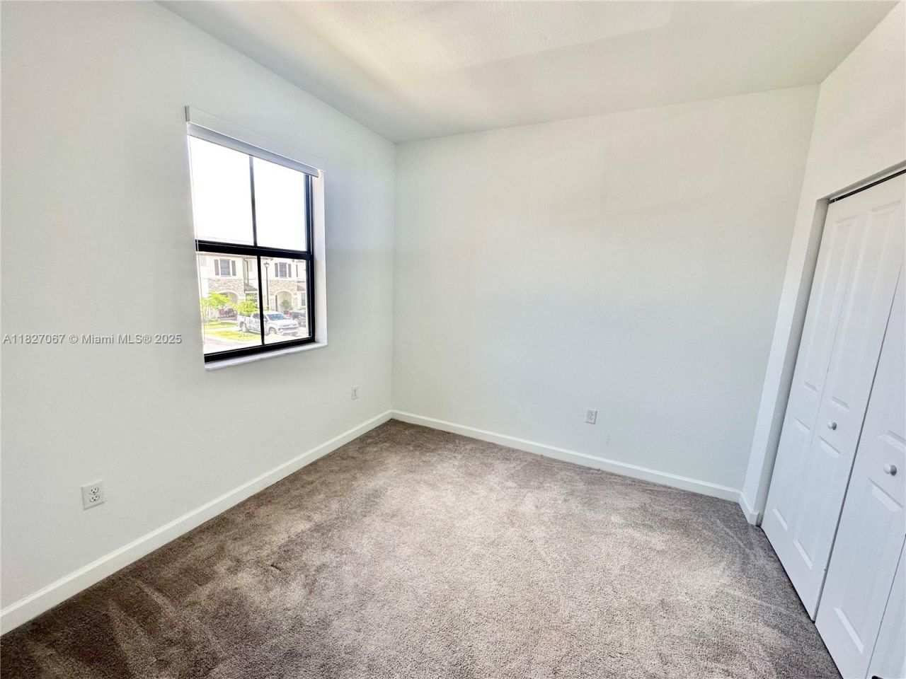 10049 SW 228th Ter, Miami, FL 33190 Photo