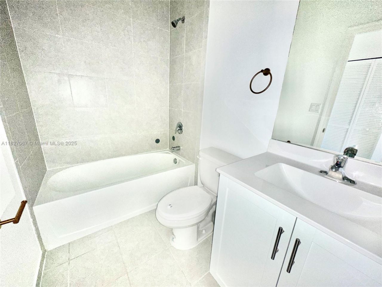 10049 SW 228th Ter, Miami, FL 33190 Photo