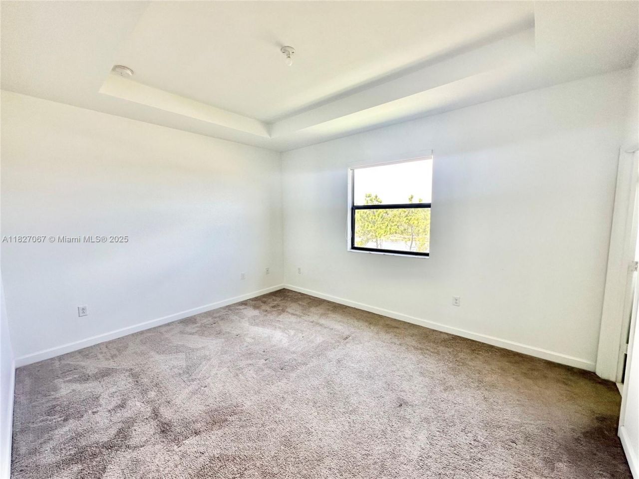 10049 SW 228th Ter, Miami, FL 33190 Photo