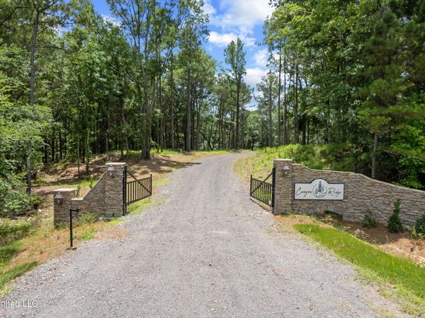 Canyon Ridge, Flora, MS 39071