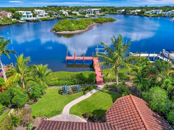 102 Victory Drive, Jupiter, FL 33477