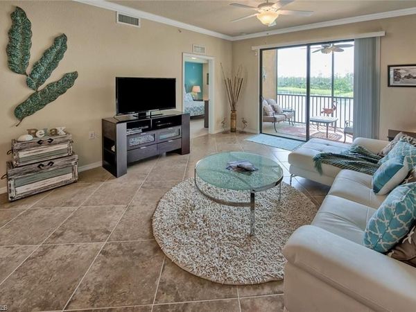 9731 Acqua CT, Unit 525, NAPLES, FL 34113