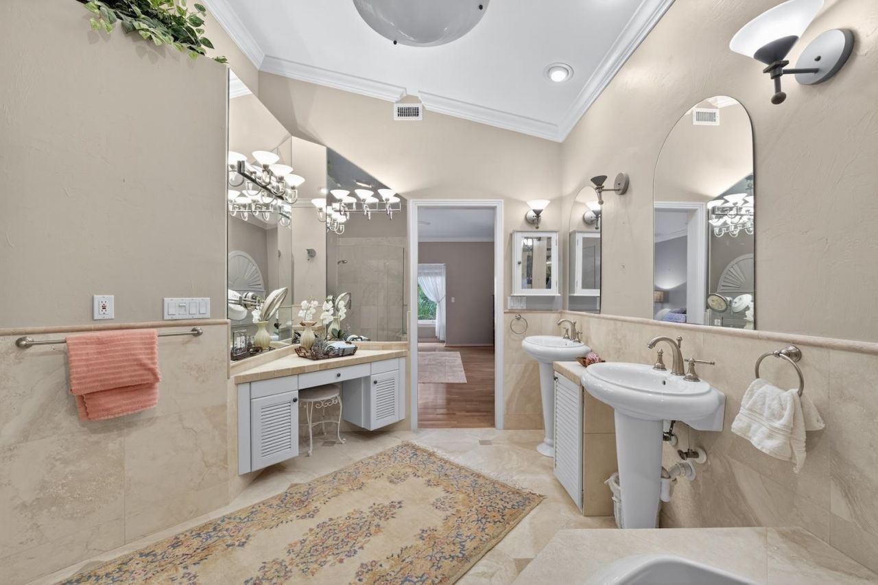 6120 Henderson Rd, Sanibel, FL 33957 Photo