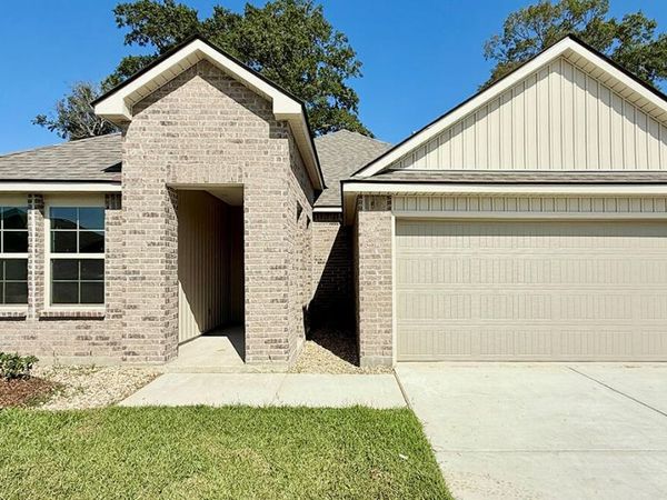 319 White Pine Drive, Lafayette, LA 70501