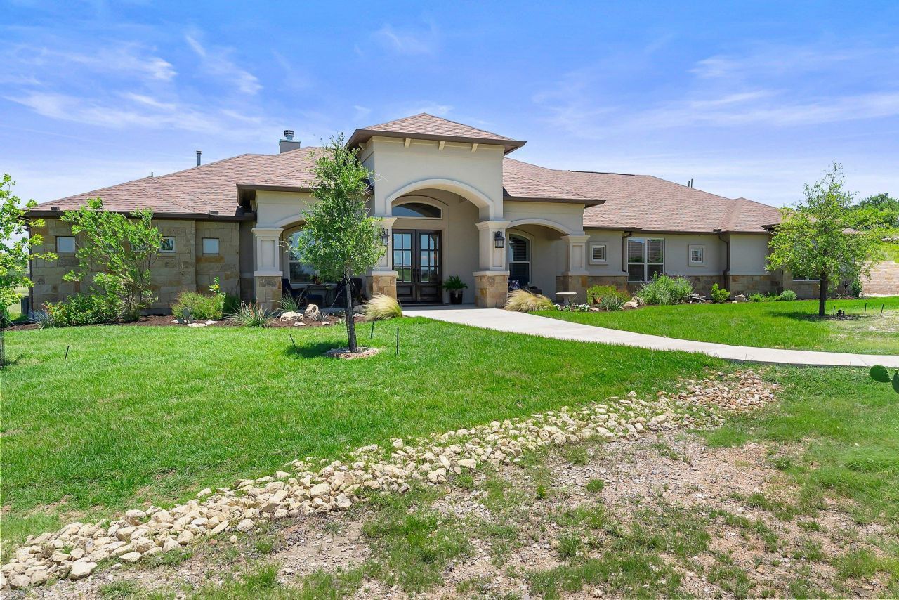 105 Clear Springs Ct, Marble Falls, TX 78654 Main Photo