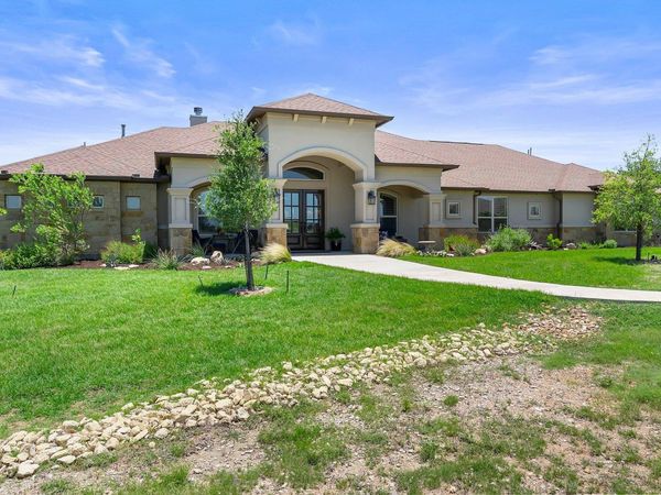 105 Clear Springs CT, Marble Falls, TX 78654