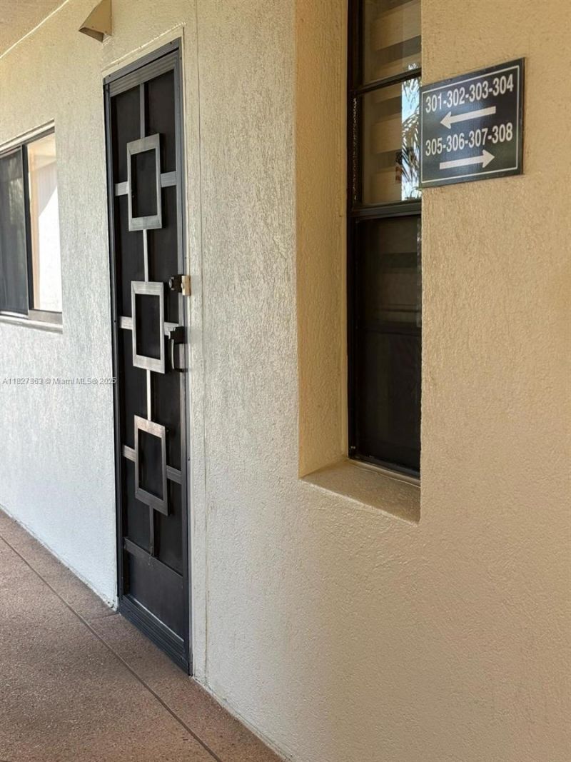 7310 Ashford Pl, Unit 304, Delray Beach, FL 33446 Photo