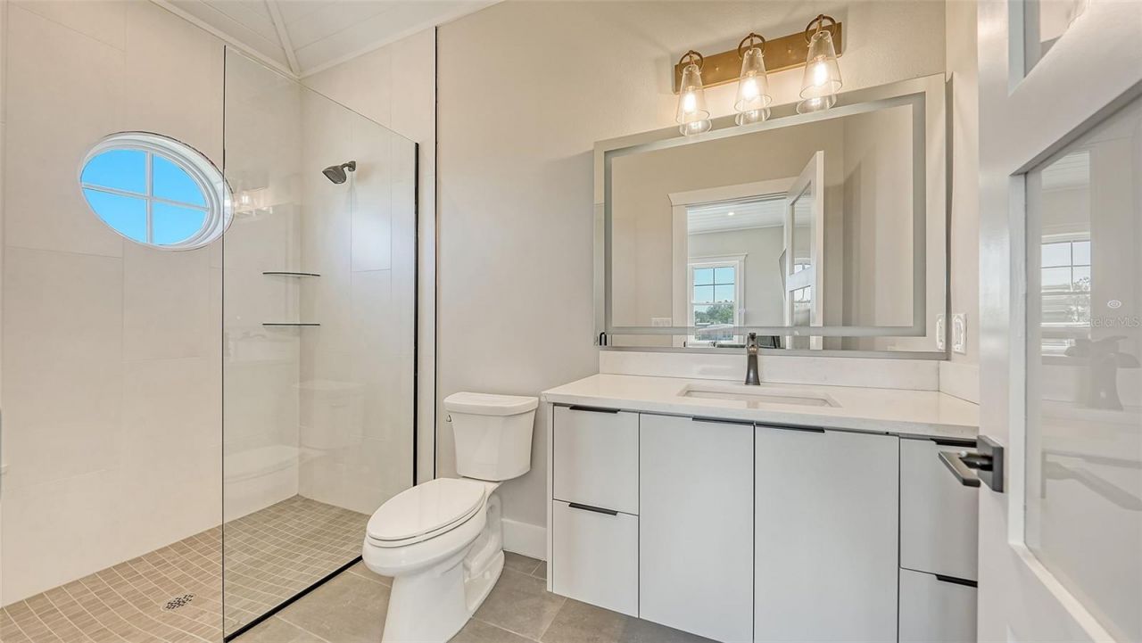 8006 20th Place W, Bradenton, FL 34209 Photo