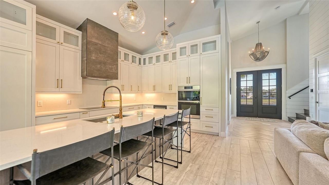 8006 20th Place W, Bradenton, FL 34209 Photo