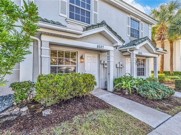 8227 Pacific Beach DR, FORT MYERS, FL 33966