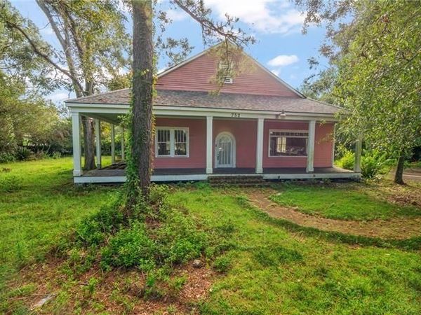752 N COLUMBIA Street, Covington, LA 70433