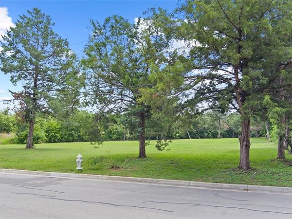 TBD Lot 3R W Lowden Street, Fort Worth, TX 76110