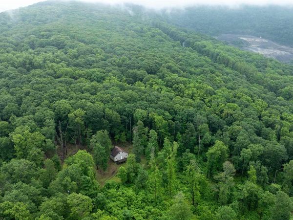 000 Sand Springs Road, Morgantown, WV 26508