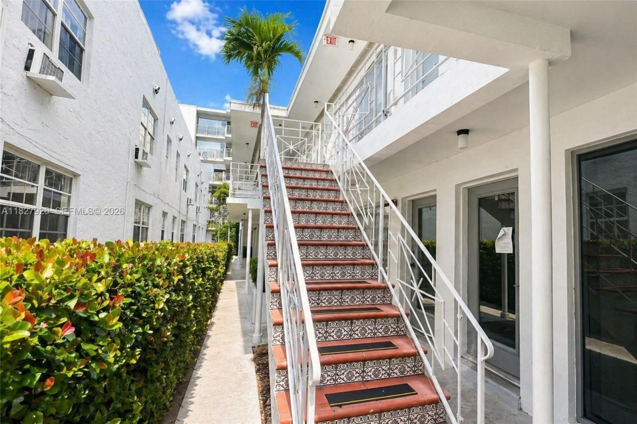 1550 Pennsylvania Ave, Unit 126, Miami Beach, FL 33139 Photo