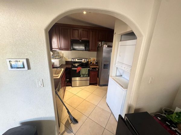 1123 E Windsor Avenue, West Palm Beach, FL 33401