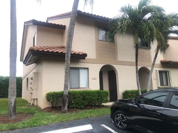 22065 Las Brisas Circle, Unit 401, Boca Raton, FL 33433